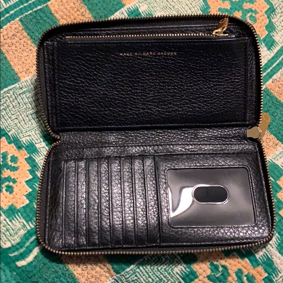 Marc by Marc Jacobs wallet - Picture 3 of 3